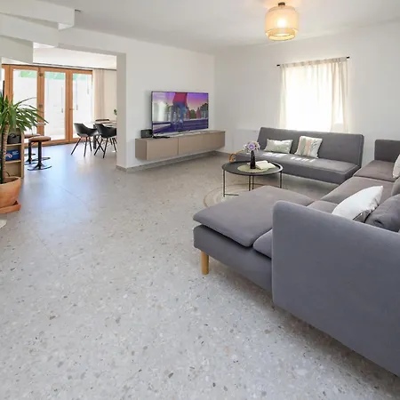 Josipa By Interhome *
